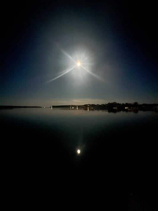 Night's Eye Photograph